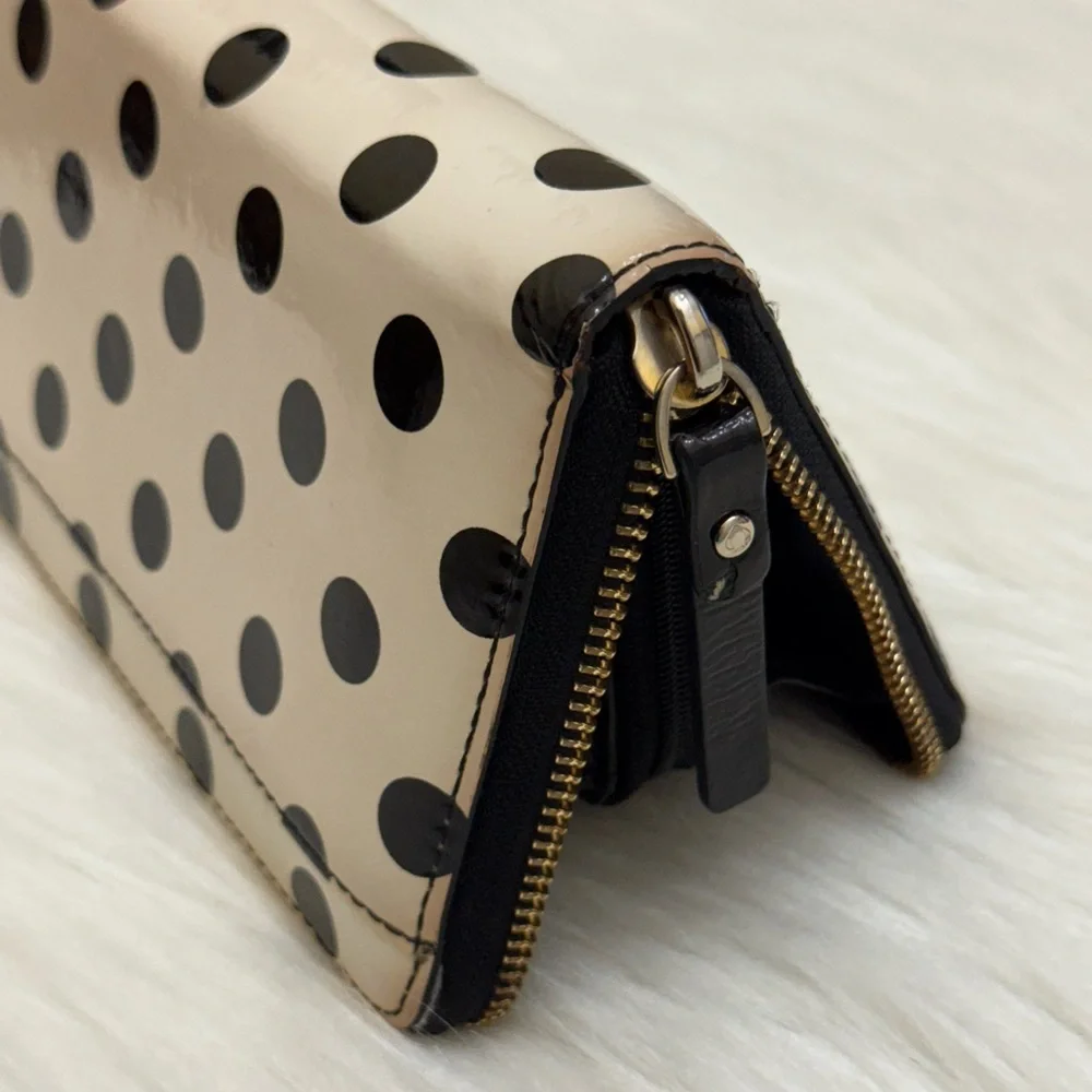 KATE SPADE - BLACK WHITE PATENT LEATHER NY CEDAR STREET LACEY LONG ZIP WALLET